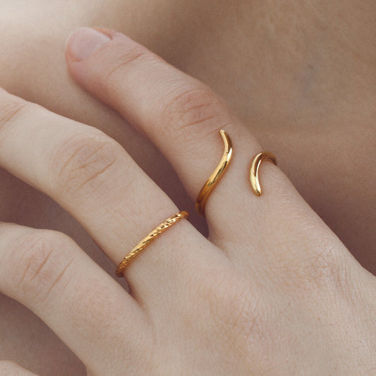 CURVE RING