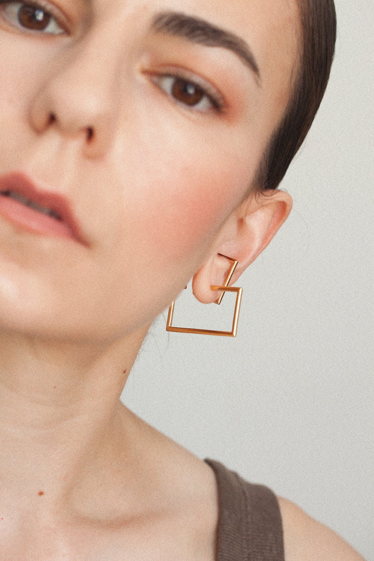 HORIZON EAR CUFF