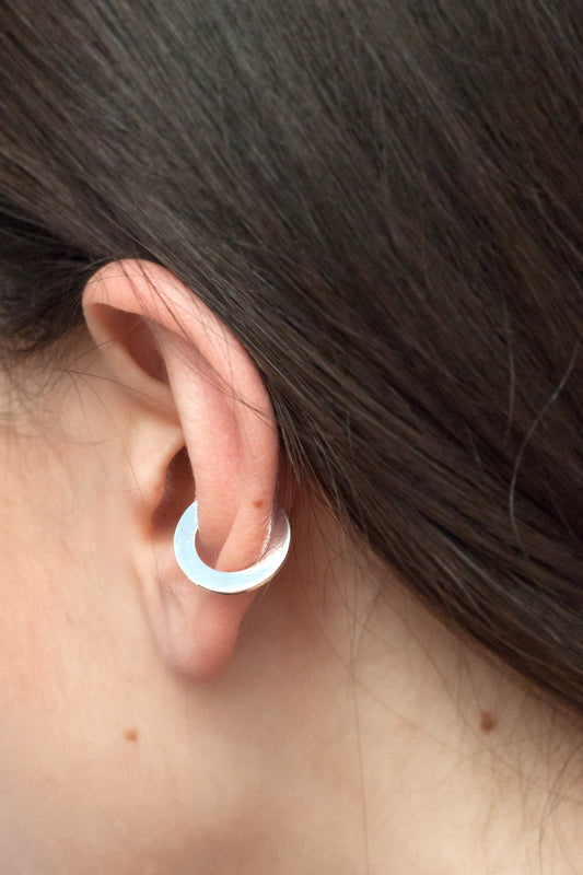 DISC EAR CUFF