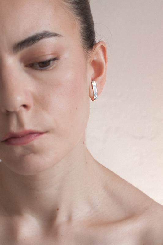 RECTANGULAR LOBE CUFF