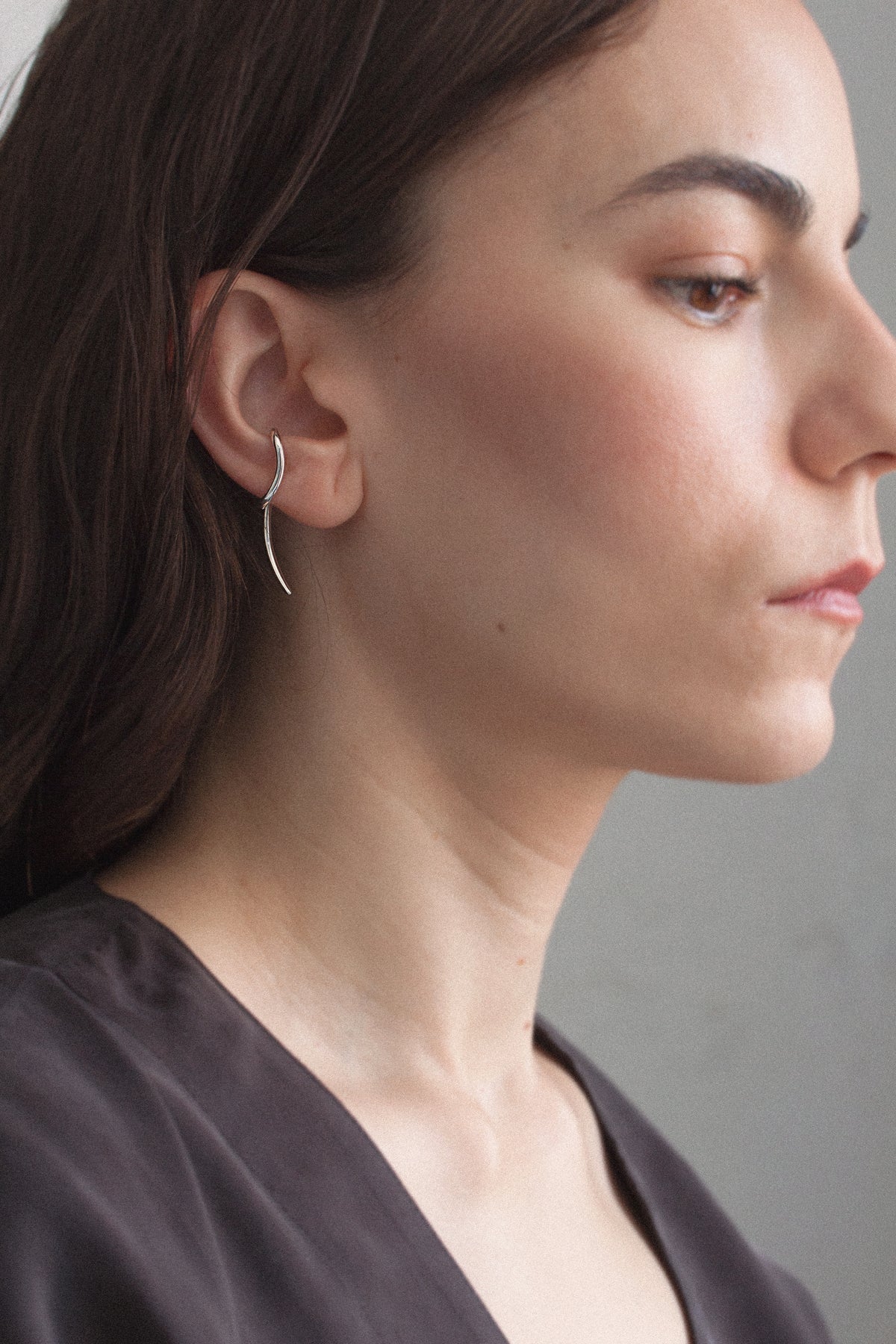 PENDULUM EAR CUFF
