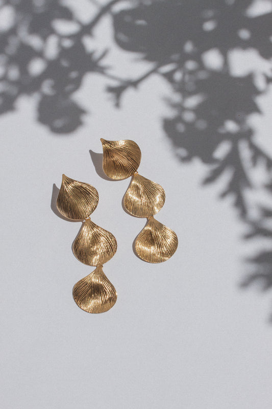 GERANIUM EARRINGS