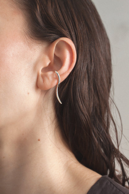 PENDULUM EAR CUFF