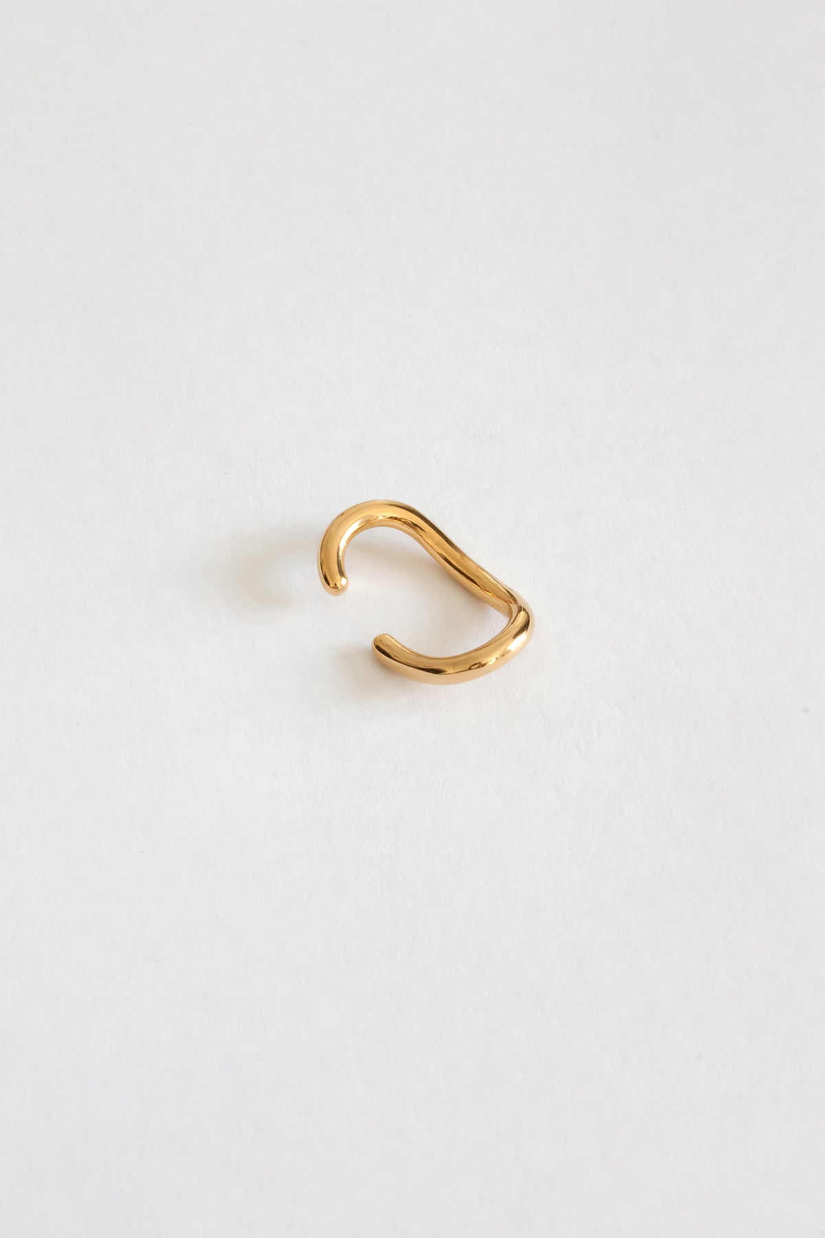 CURVE EAR CUFF