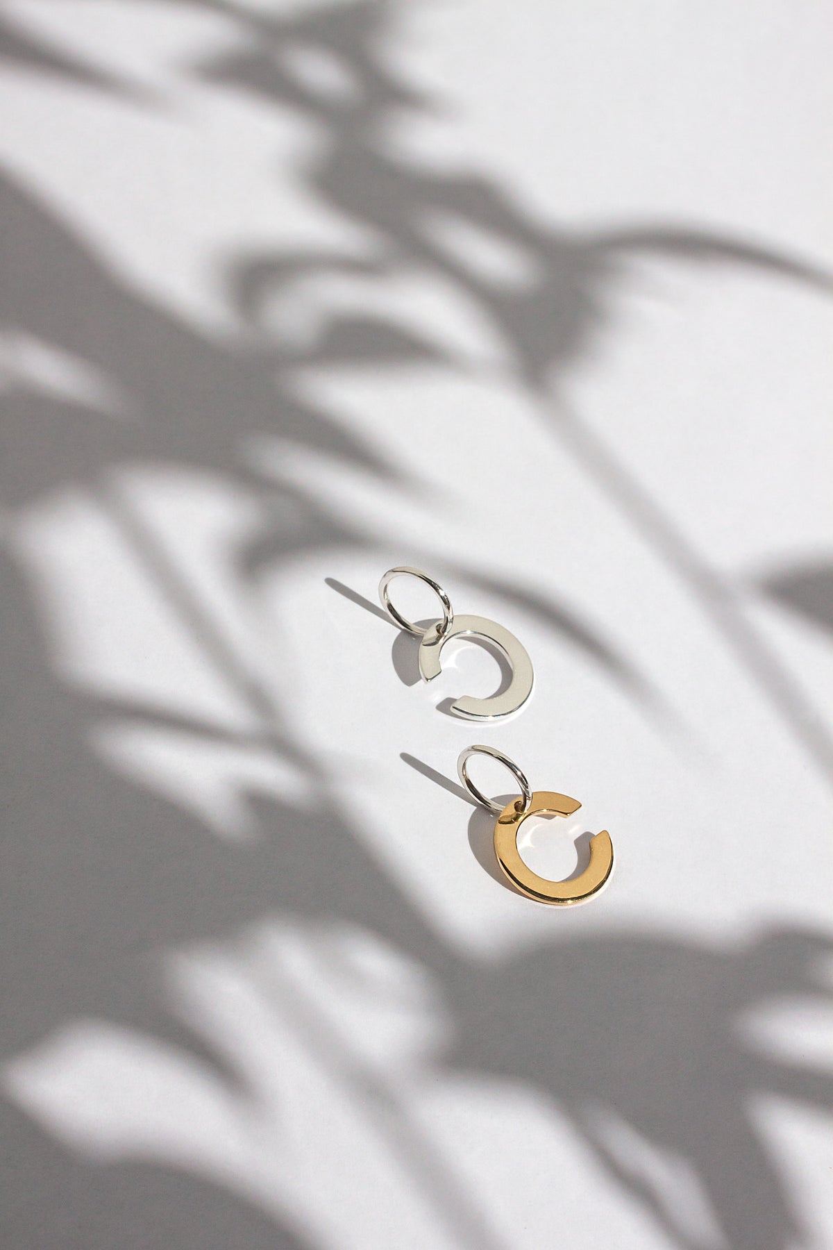 DISC LOOP EAR CUFF