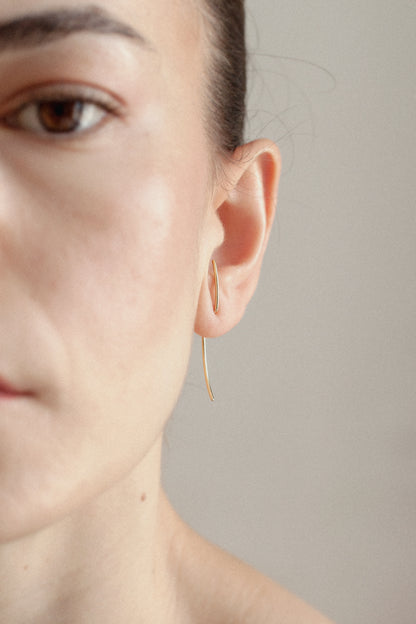 SLEEK EARRING