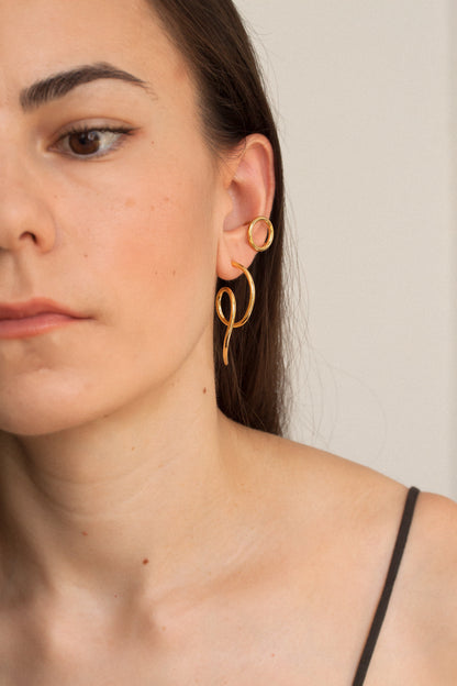 CIRCLE EAR CUFF