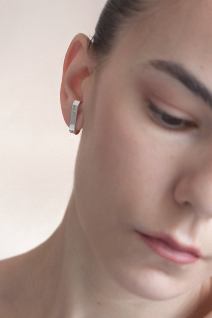 RECTANGULAR LOBE CUFF