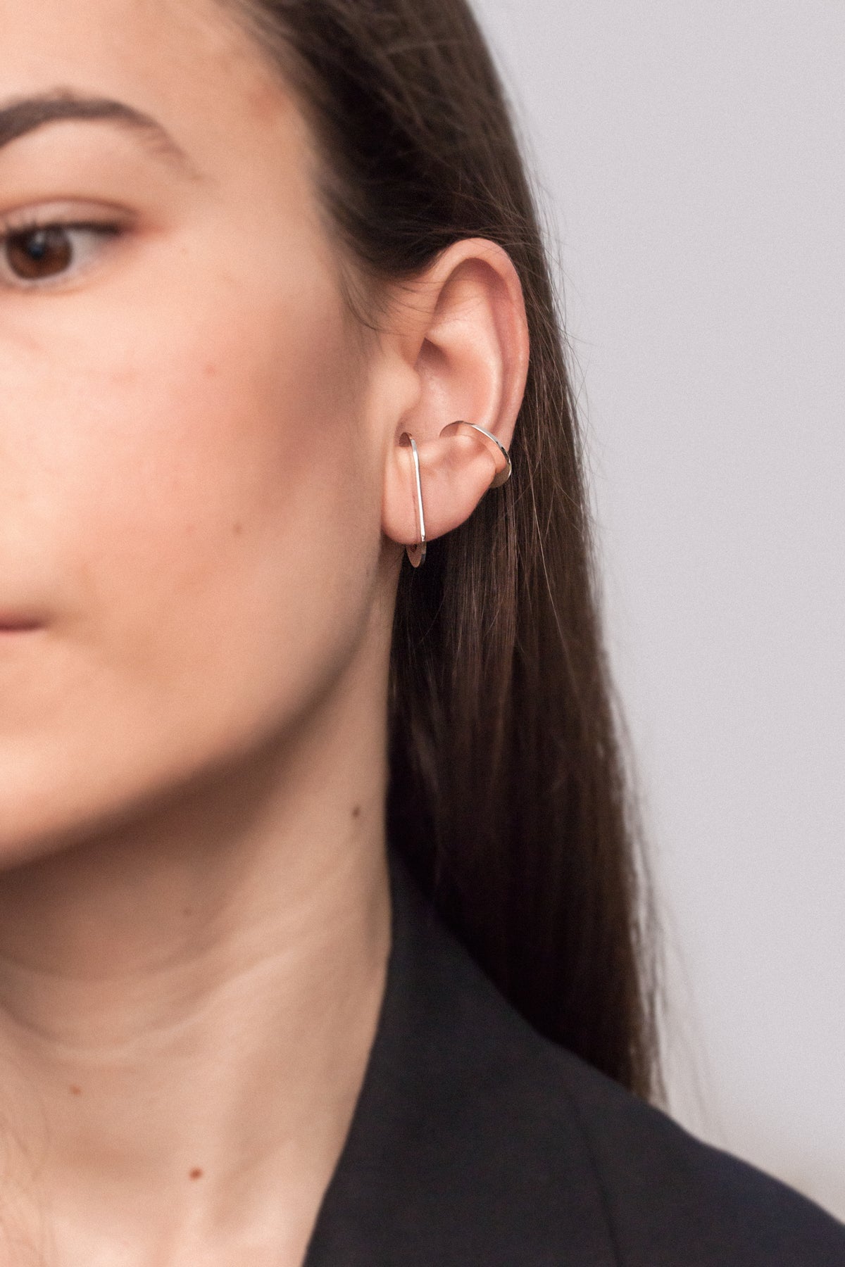 DISC EAR CUFF