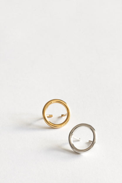 CIRCLE EAR CUFF